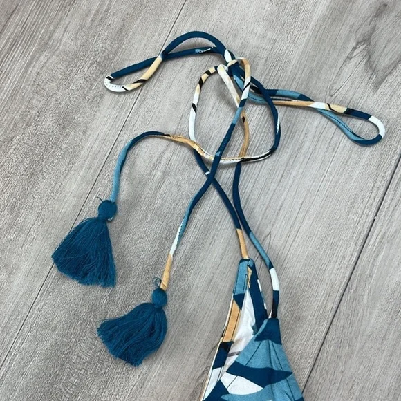 🔆ROXY🔆SIMPLE BLOSSOM PRINT TOP - Picture 13 of 15